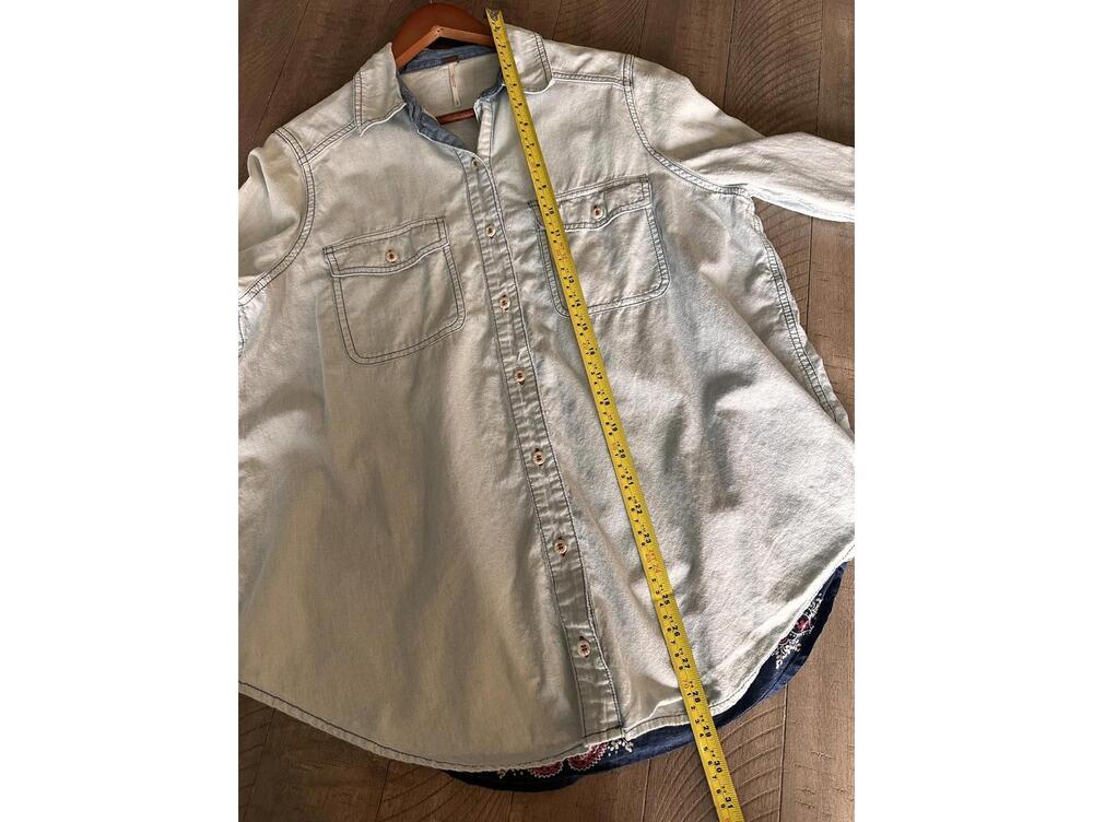 Free People Embroidered Bandana Bandit Chambray Button Down Shirt Women’s Small - Picture 10 of 15